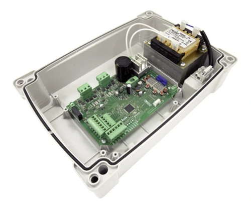 Roger B70/2ML/BOX – otwarta obudowa centrali z elektroniką i transformatorem