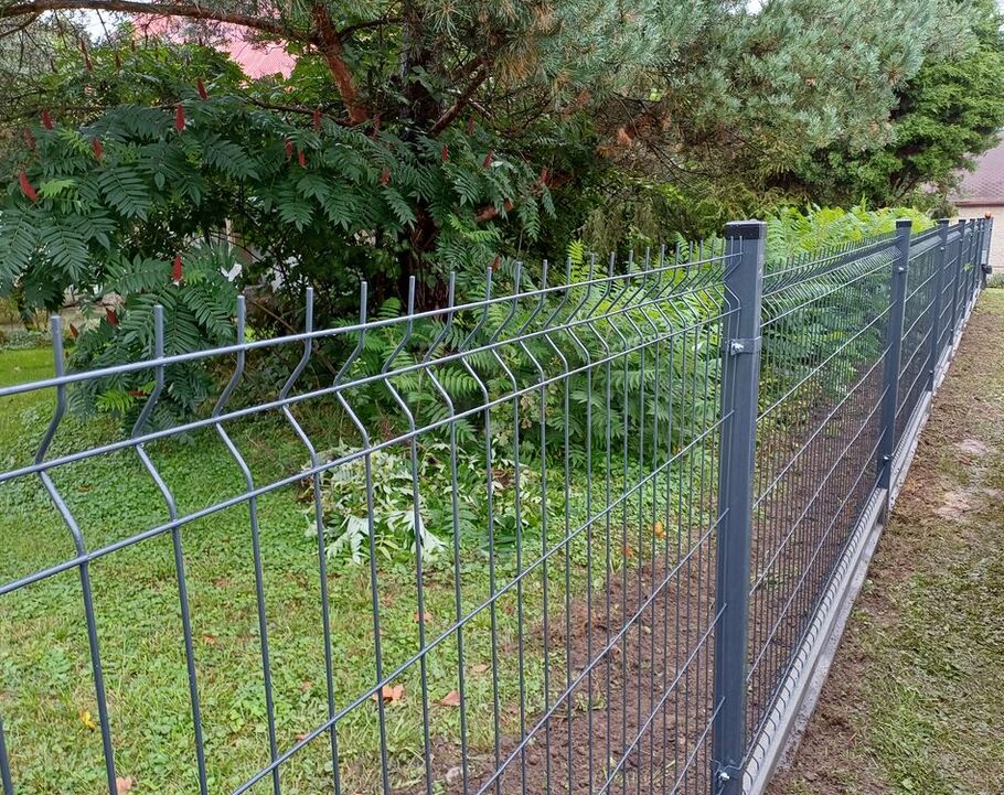 Ogrodzenie na granicy działki