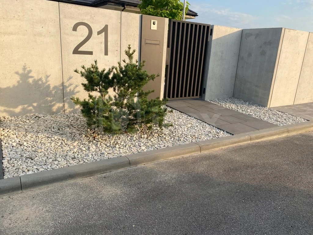 Zalety i wady ogrodzeń  z bloków ogrodzeniowych L betonowych – czy warto w nie inwestować?